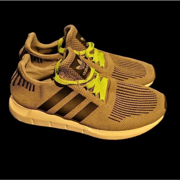 ADIDAS Size 7.5 - Adidas‎ Swift Run Gray Black Shoes CLEAN - Picture 2 of 7
